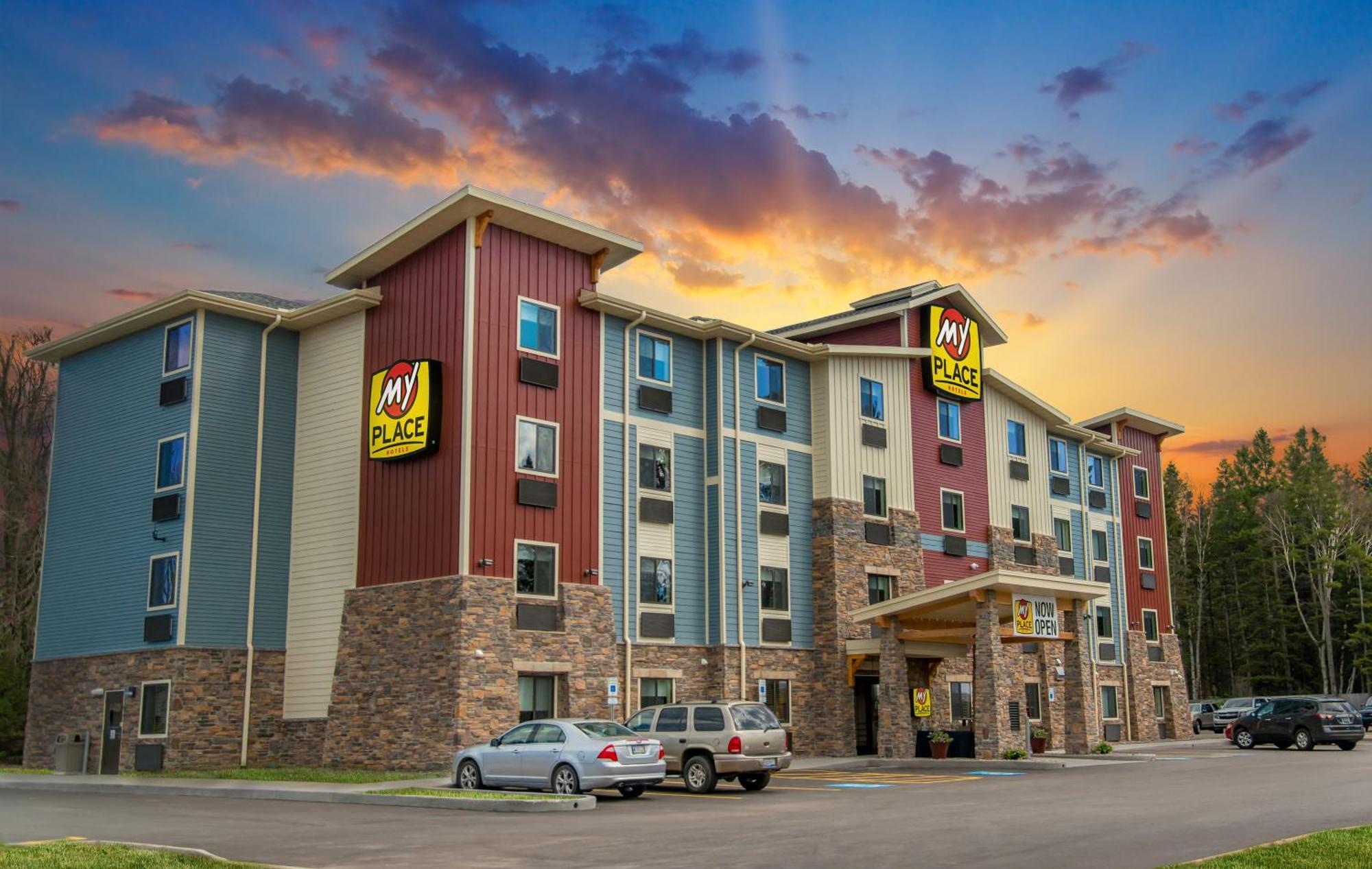 My Place Hotel-Marquette, Mi Exterior foto